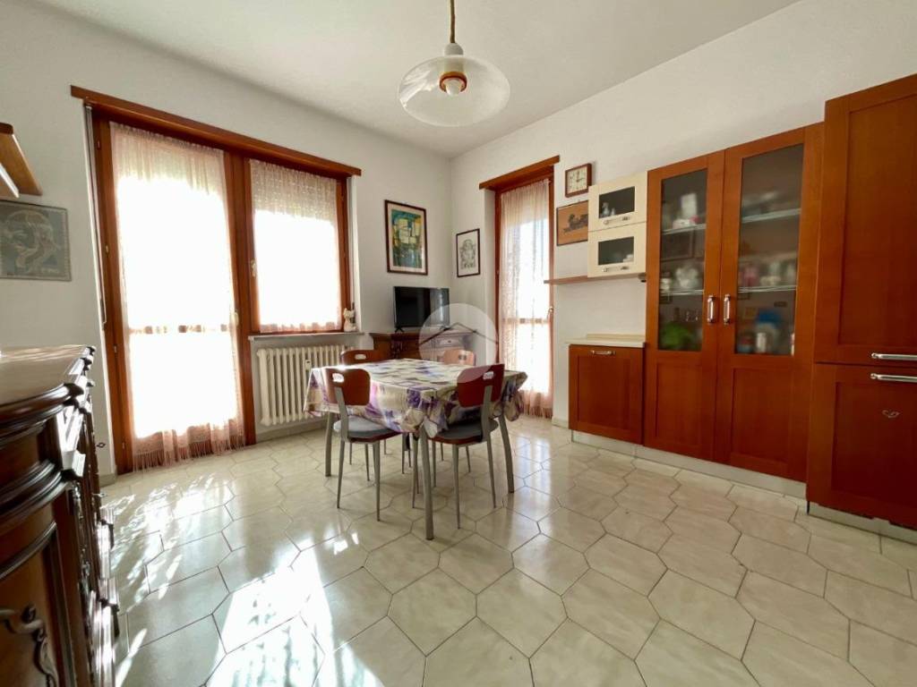Appartamento a Leinì in Via Camillo Olivetti, 38 - Foto 3