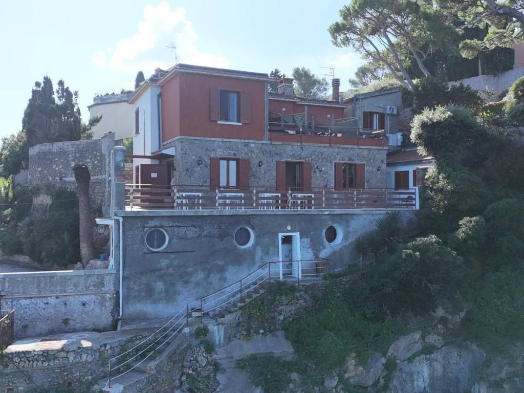 Villa a Monte argentario in Via Punta Nera - Foto 2