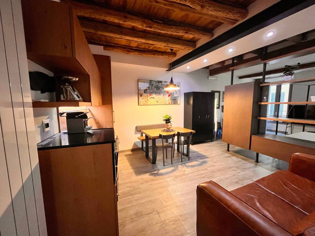 Appartamento a Como in Via Indipendenza, 46 - Foto 4