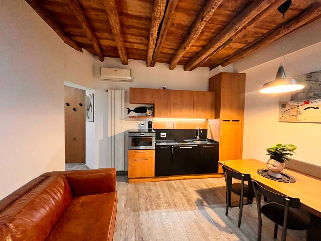 Appartamento a Como in Via Indipendenza, 46 - Foto 5