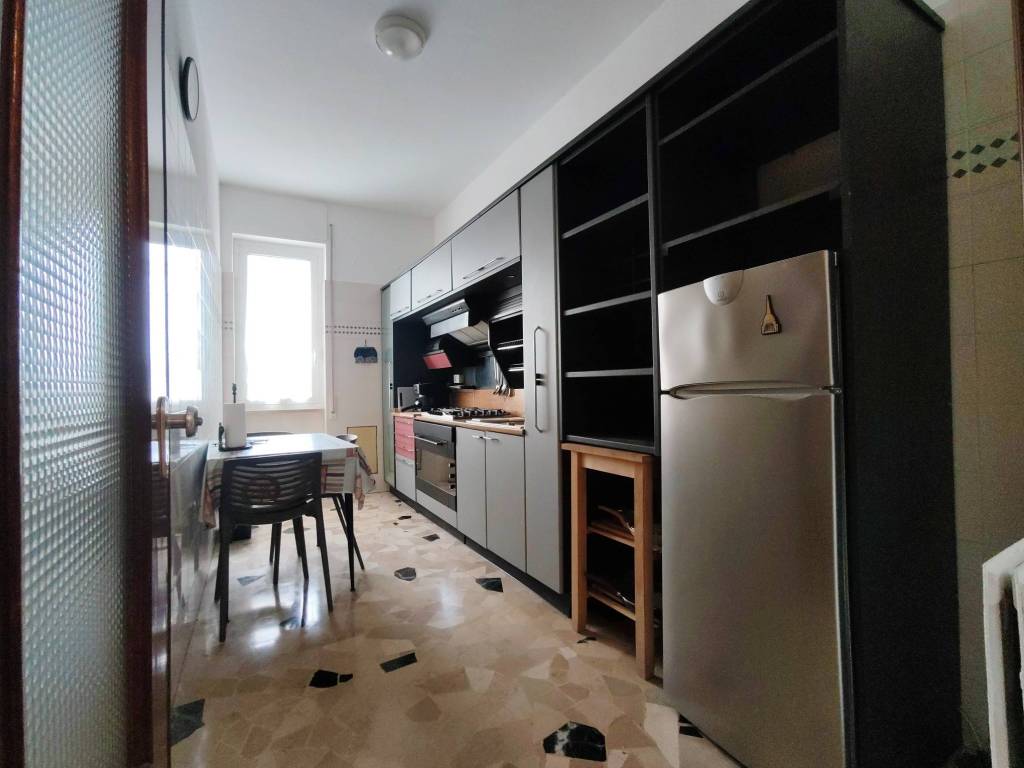 Appartamento a Finale ligure in Via Domenico Brunenghi, 28 - Foto 3