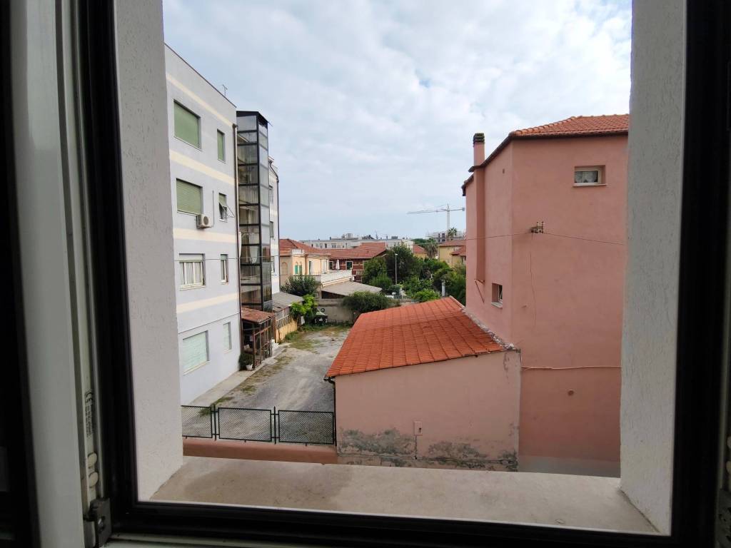 Appartamento a Finale ligure in Via Domenico Brunenghi, 28 - Foto 4
