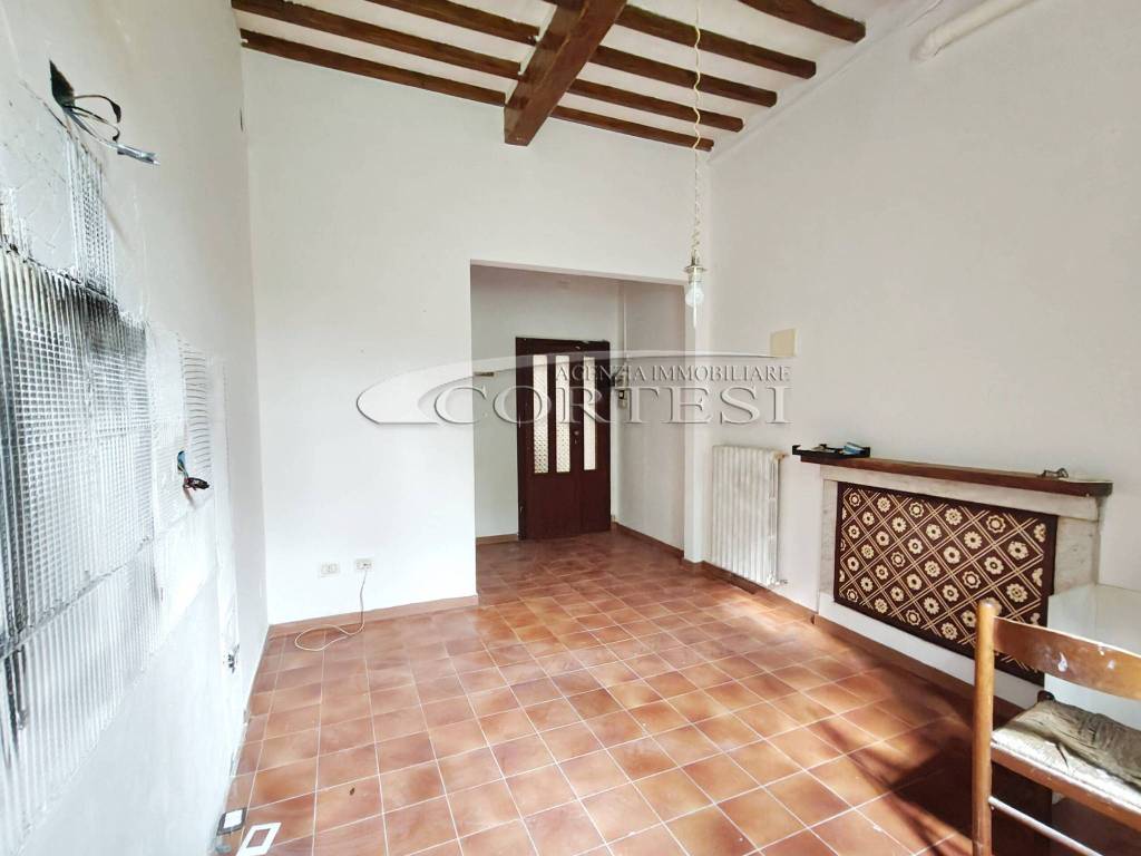 Appartamento a Sansepolcro in PIAZZA SANTA CHIARA, 3 - Foto 2