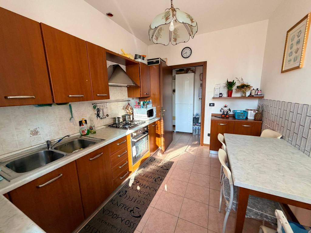 Appartamento a Verona in Via Silvio Pellico, 6 - Foto 2