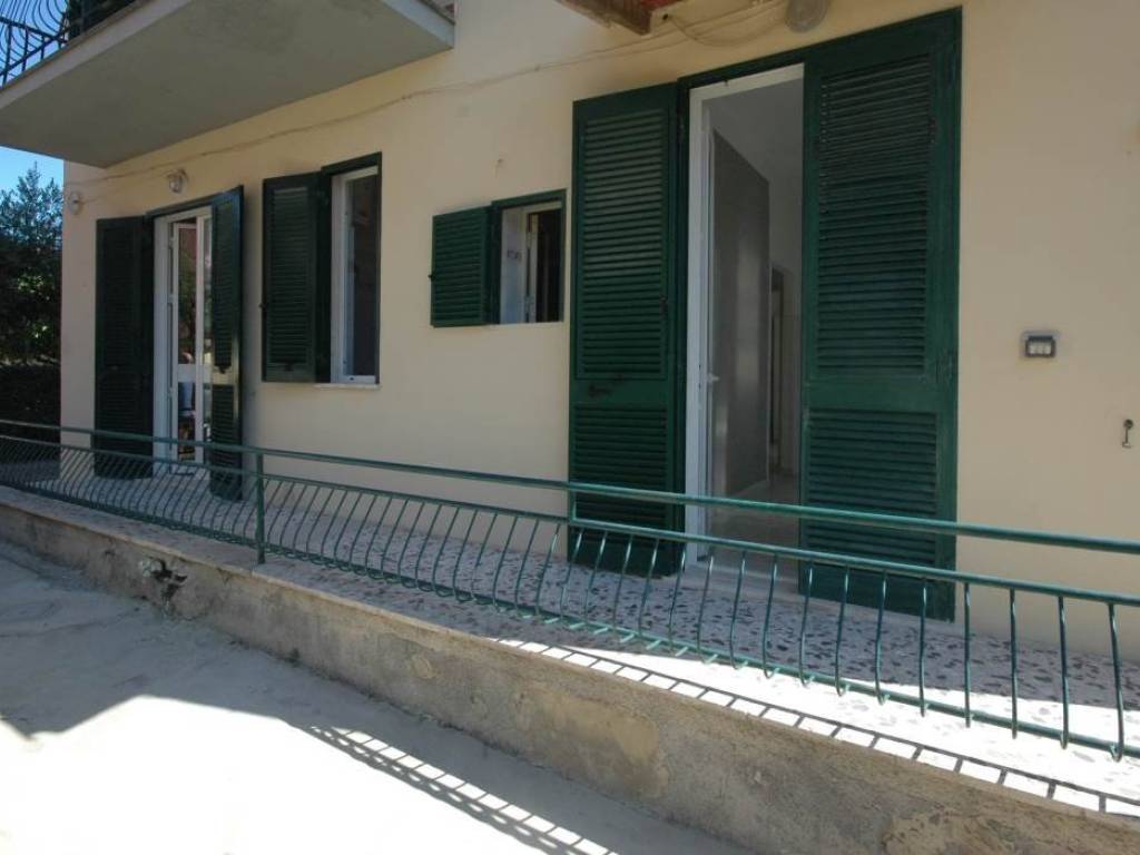 Appartamento a Porto azzurro in via Francesca romana, 1 - Foto 3