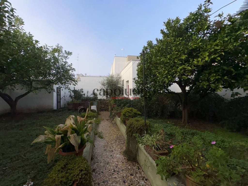 Villa a Arnesano in Via A. Manzoni, 26 - Foto 5