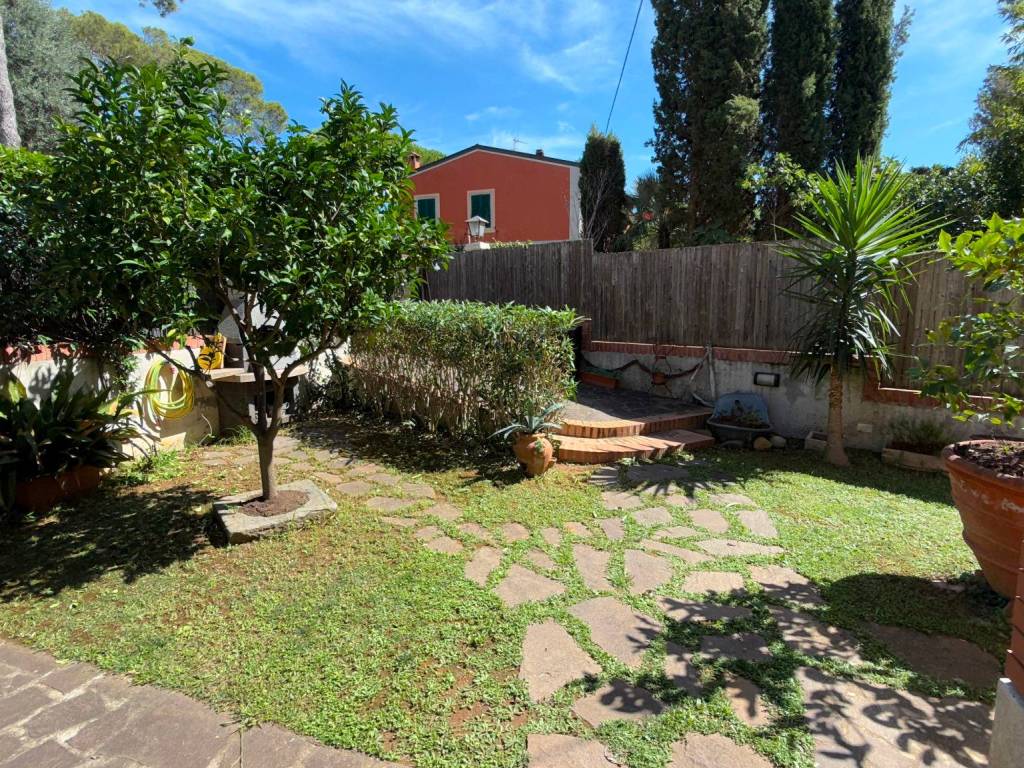 Appartamento a Rosignano marittimo in Via Telemaco Signorini - Foto 2