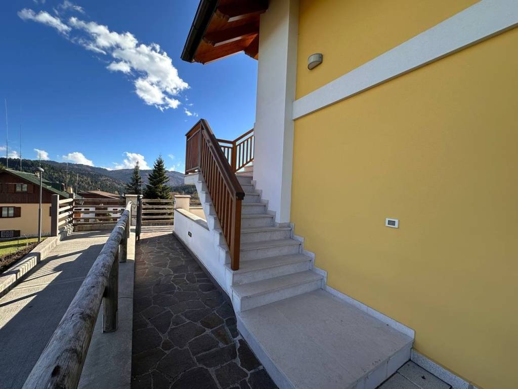 Appartamento a Roana in Via Colle del Sole - Foto 4
