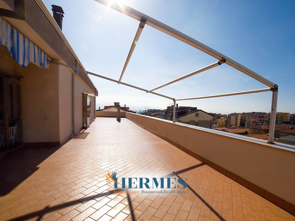 Attico / mansarda a Lamezia terme in Via Antonio Misiani - Foto 5