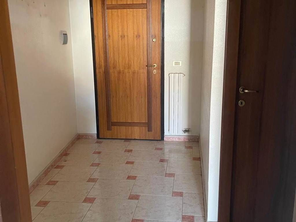 Appartamento a Taranto in VIA LAGO ALIMINI GRANDE, 12 - Foto 3