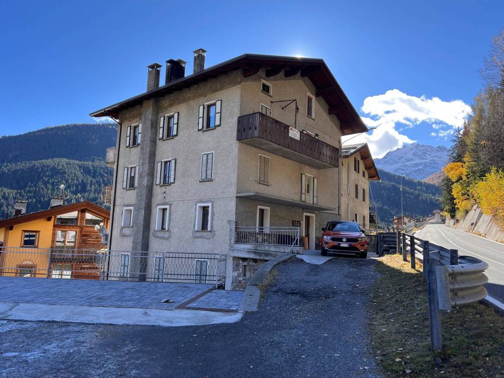 Appartamento a Valdidentro in Via Cima Piazzi, 53 - Foto 2