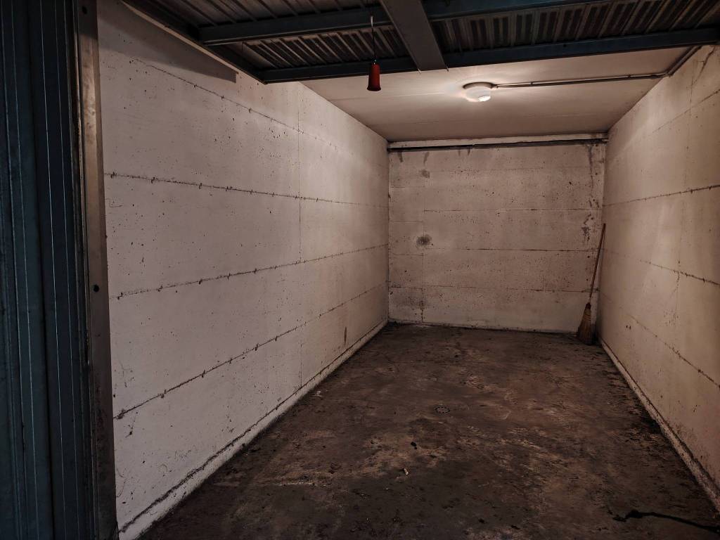 Box / garage a Bologna in Via Carlo Alberto Salustri Trilussa, 2 - Foto 4