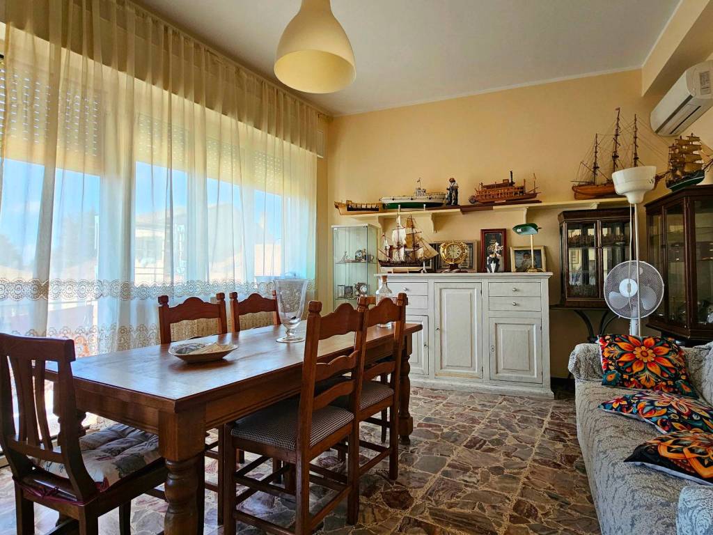 Appartamento a Falconara marittima in Via Mauri - Foto 3