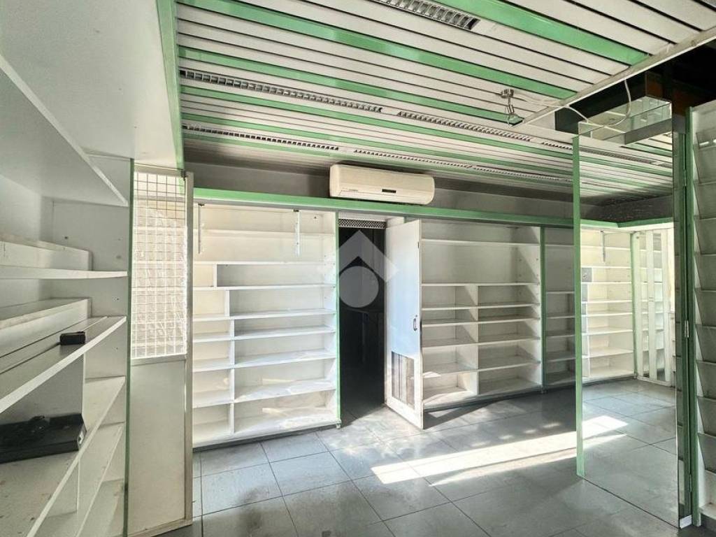 Immobile a Sarzana in Negozio Piazza Garibaldi, 4 - Foto 2