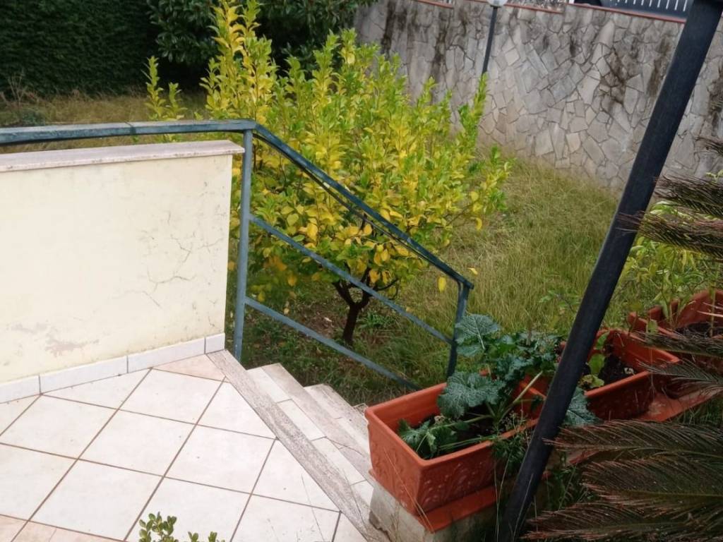 Villa a Rende in Via Raffaello Sanzio, 24 - Foto 5