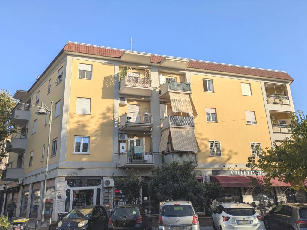 Appartamento a Ciampino in Piazza Trento e Trieste, 28 - Foto 3