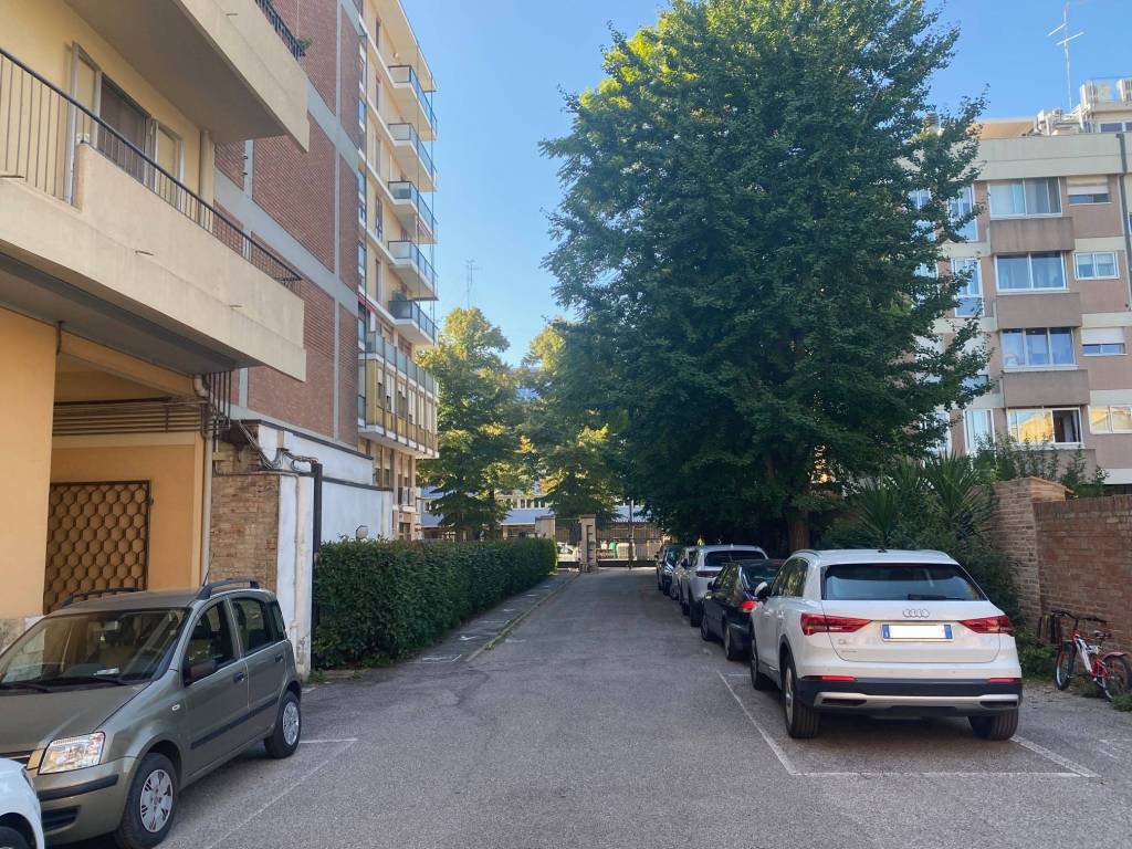 Appartamento a Ferrara in Viale Camillo Benso di Cavour, 144 - Foto 2
