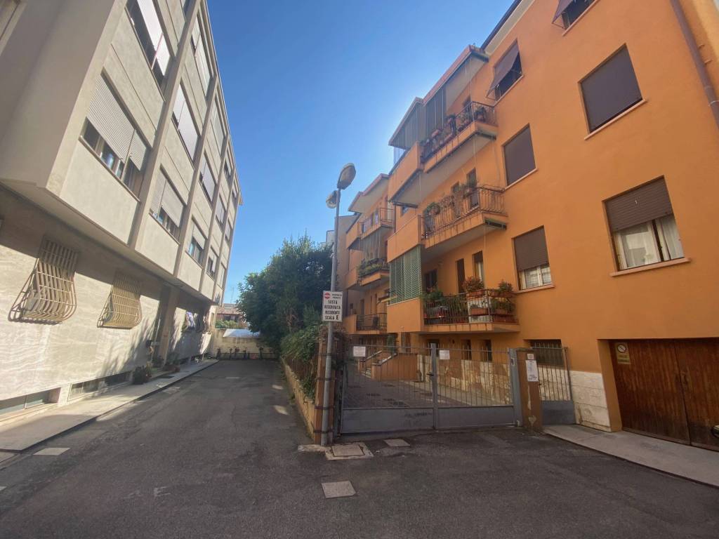 Appartamento a Ferrara in Viale Camillo Benso di Cavour, 144 - Foto 3