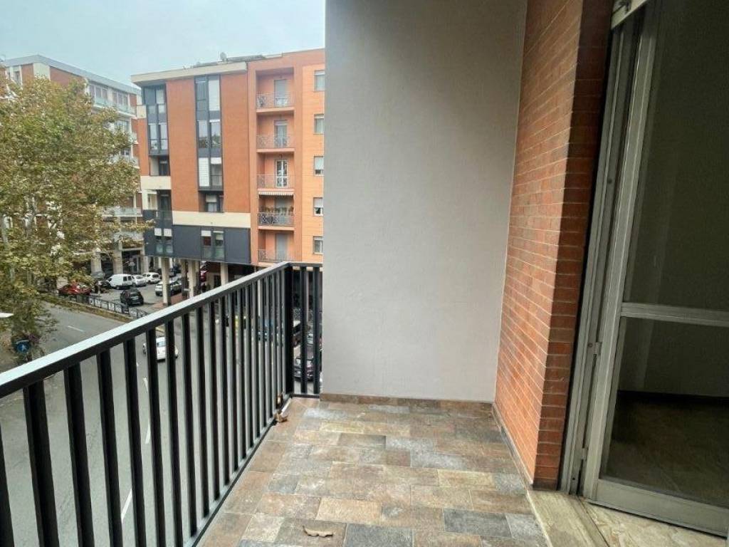 Appartamento a Asti in Corso Luigi Einaudi - Foto 2