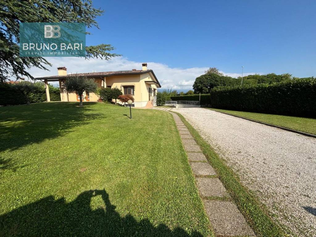 Casa indipendente a Roveredo in piano in Via IV novembre 24 - Foto 3