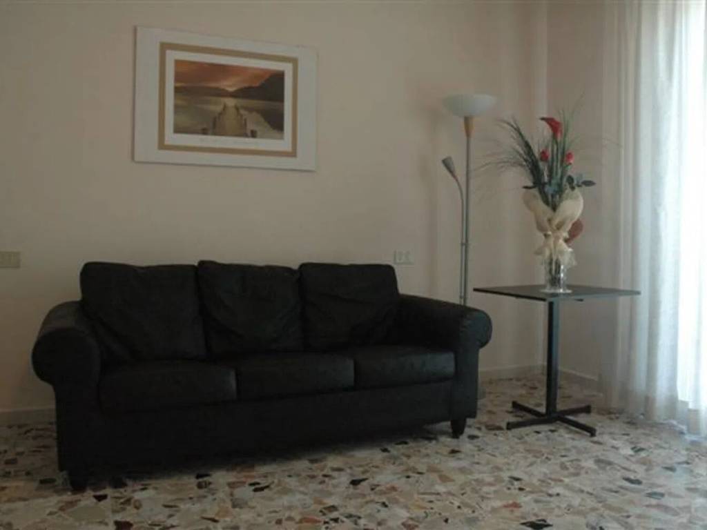 Appartamento a Rimini in Neighbourhood: Zona Costellazioni - Fiera Vecchia - Foto 3