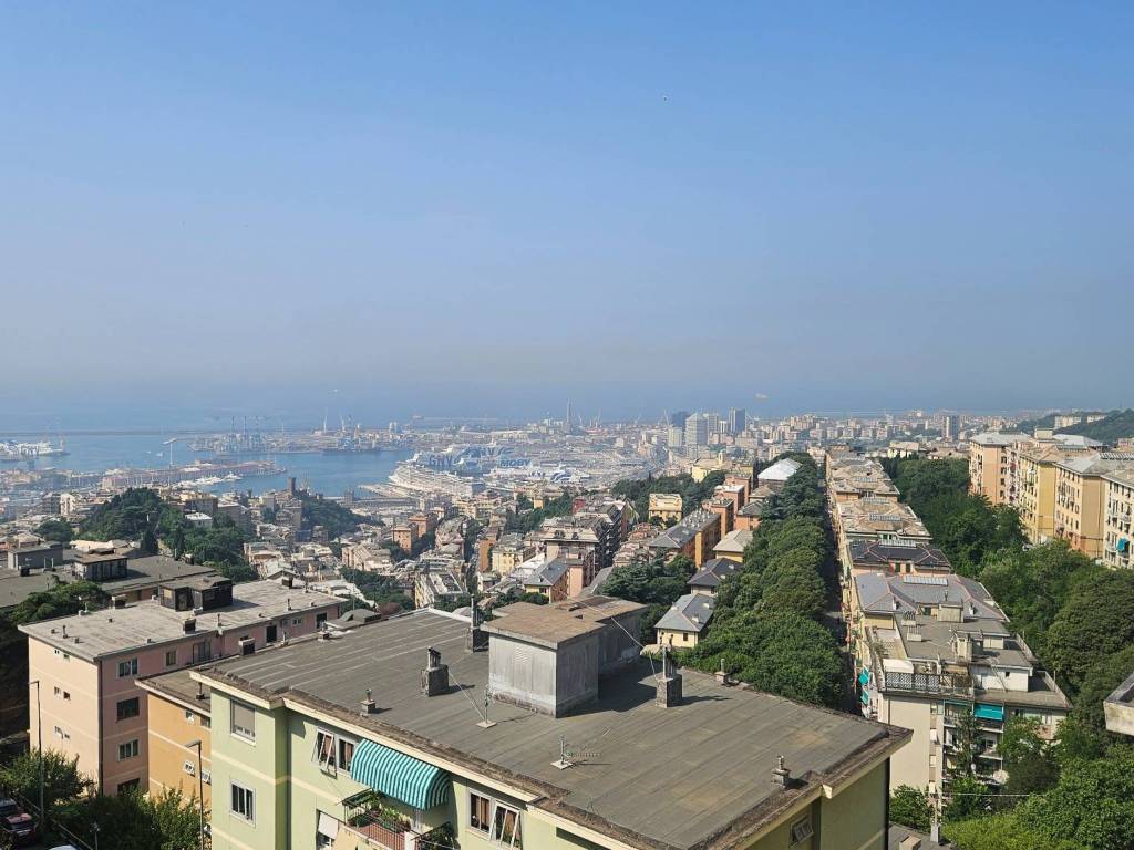 Appartamento a Genova in Via al Castellaccio, 105 - Foto 4