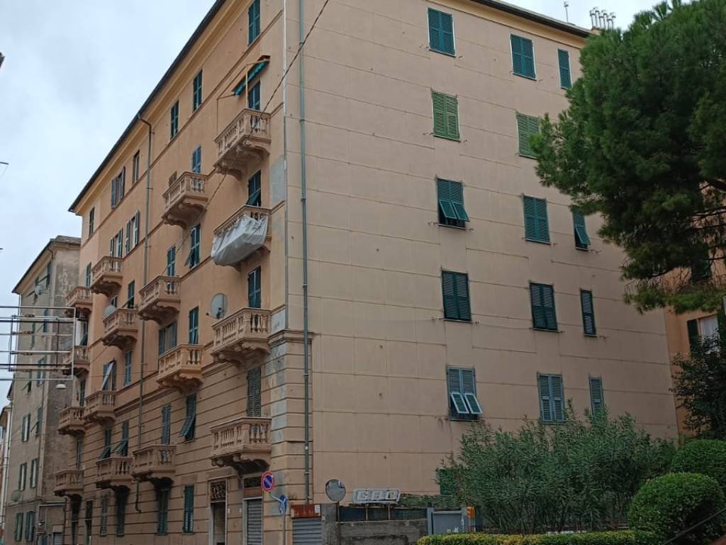 Appartamento a Genova in Via Chiaravagna, 6 - Foto 2