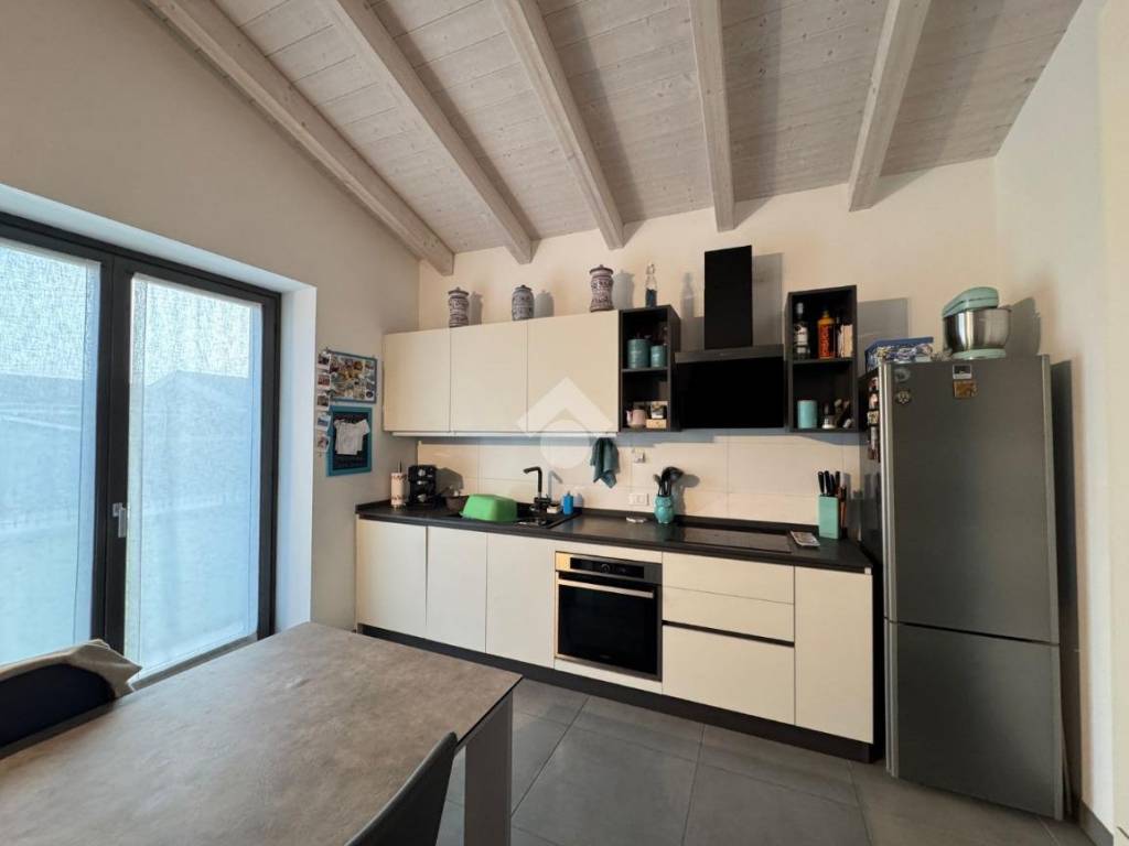 Villa a Oleggio in Via Momo - Foto 3