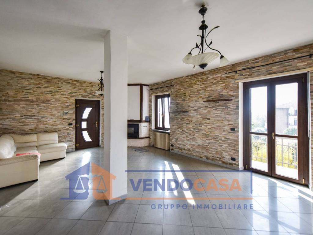 Appartamento a Chieri in Via Maestro Rollandino, 7 - Foto 2