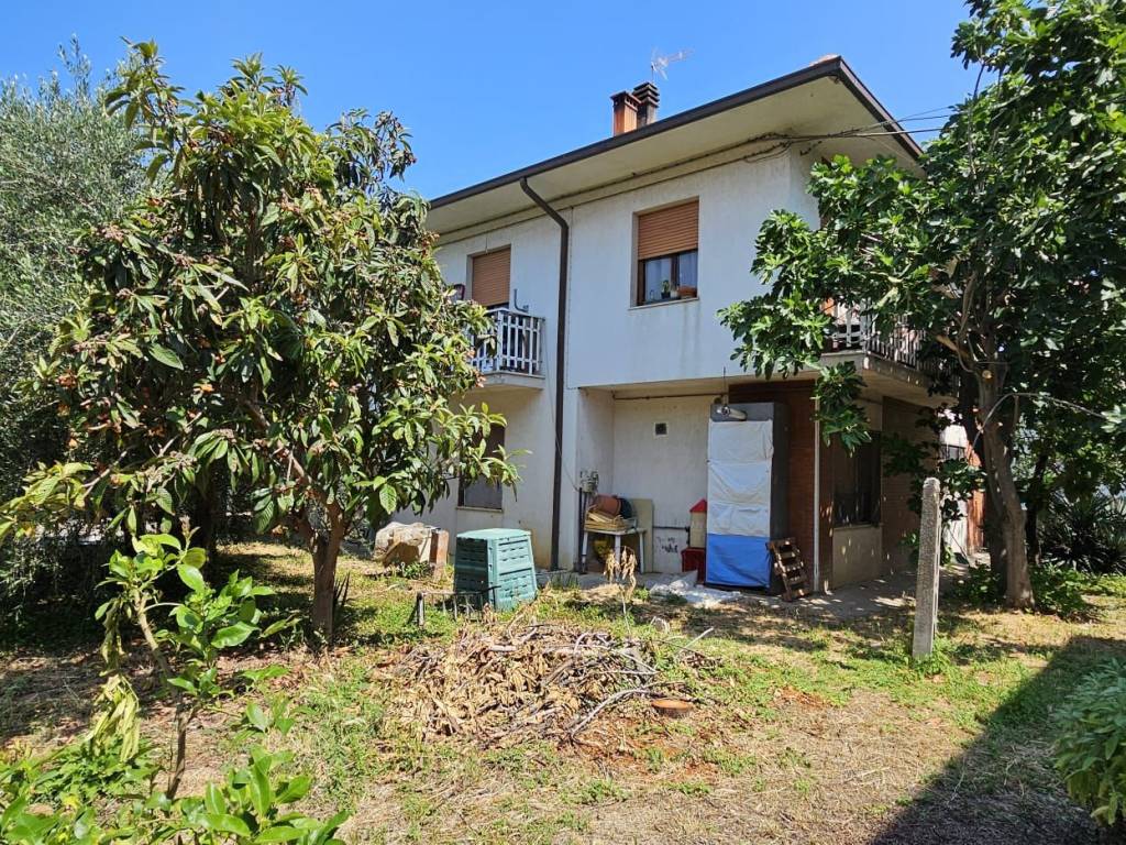 Villa a Mondolfo in Via Saturno - Foto 4