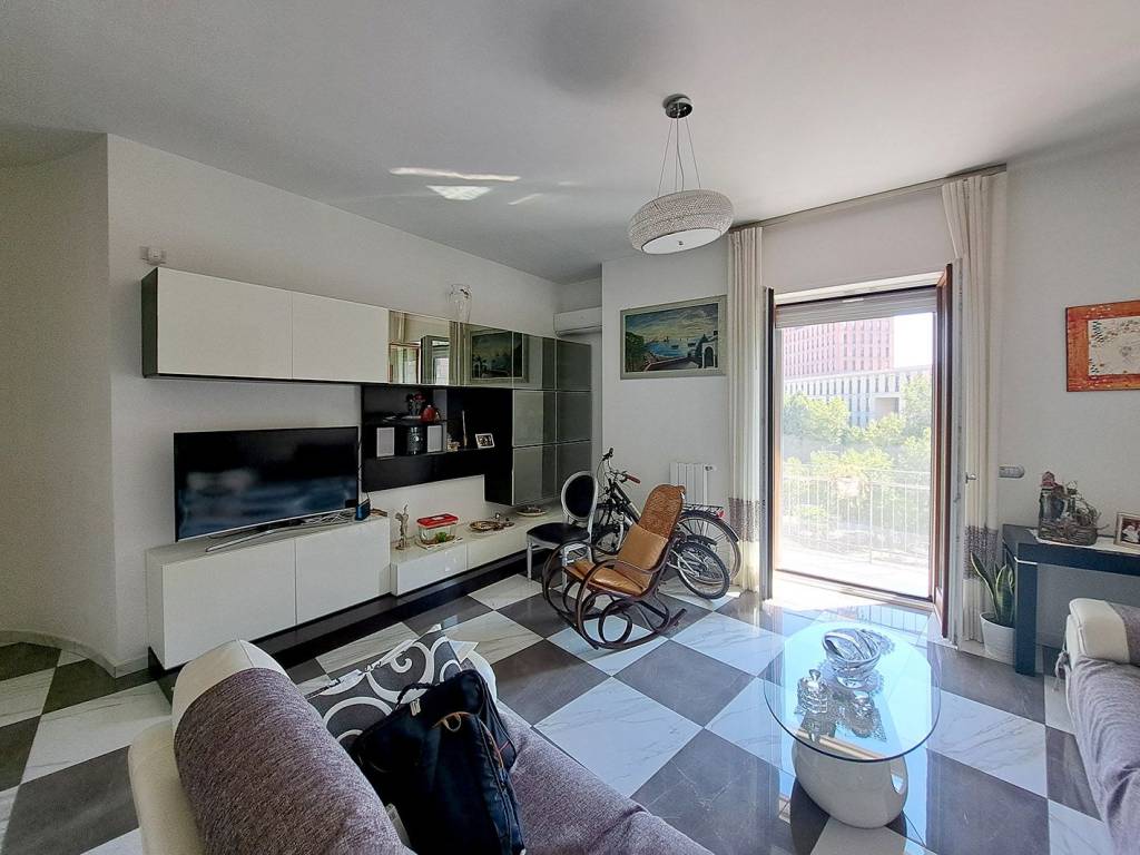 Appartamento a Salerno in Via Cacciatori dell'Irno - Foto 2