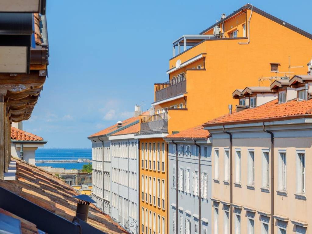 Appartamento a Trieste in Via Valdirivo, 9 - Foto 3