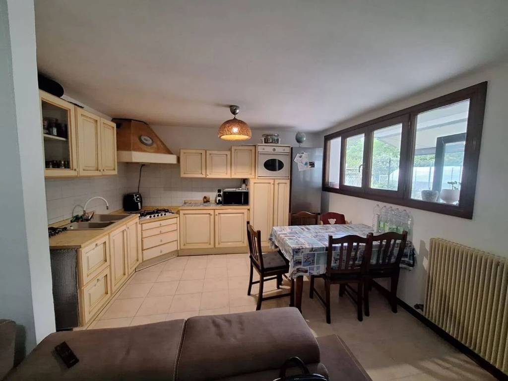 Villa a Vidor in Via Piave, 12 - Foto 2