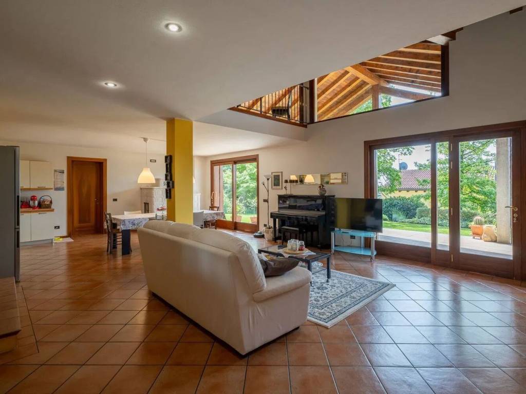 Villa a Montebelluna in Via Monte Fontana Secca, 18 - Foto 2