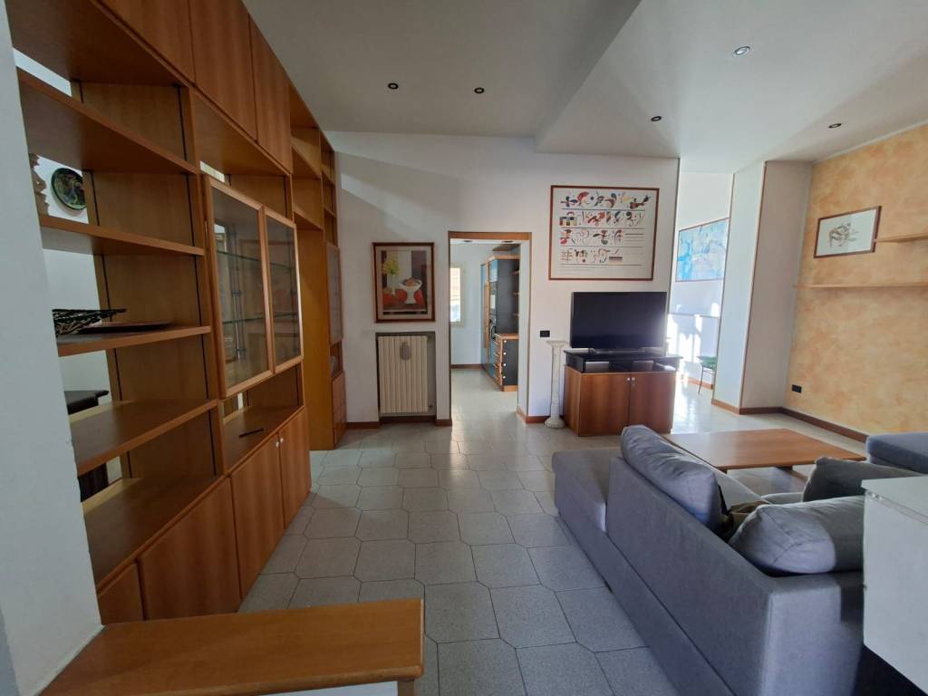 Appartamento a Prato in Piazza Giovanni Ciardi - Foto 3