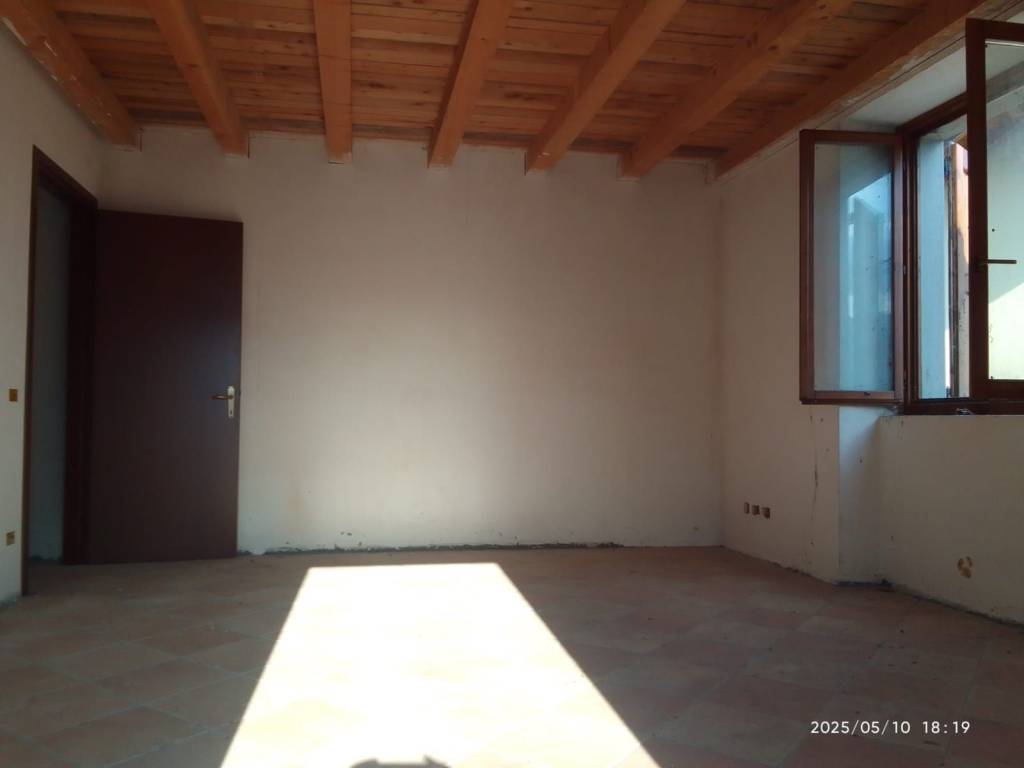 Appartamento a Berbenno in Via Dante Alighieri - Foto 3