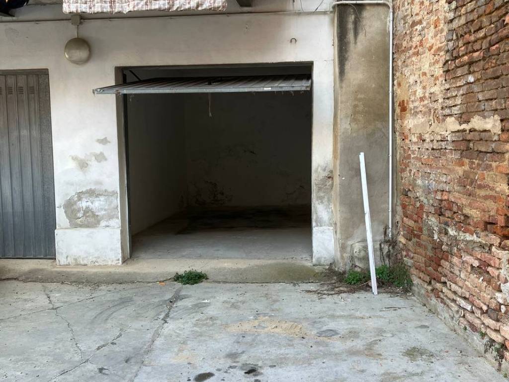 Box / garage a Asti in Via Gioacchino Rossini, 18 - Foto 4