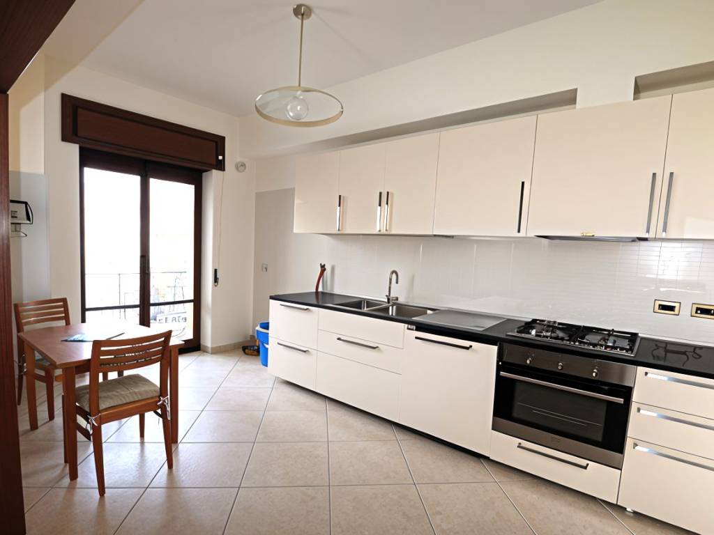 Appartamento a Avellino in Via Giovanni di Guglielmo - Foto 4