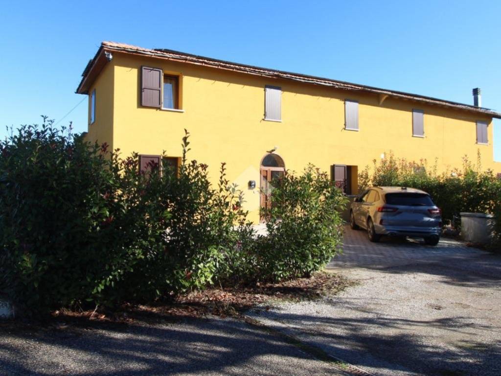 Casa indipendente a San pietro in casale in Via Giovanni Coccaro, 213 - Foto 2