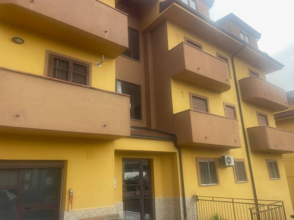 Appartamento a Montalto uffugo in Via Salerni, 22 - Foto 4
