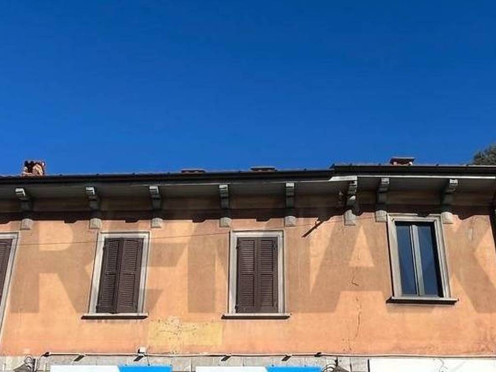 Appartamento a Gavirate in Via Aldo Mazza, 1 - Foto 2