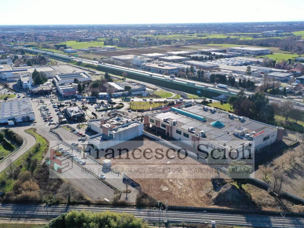 Terreno a Saronno in Via Carso - Foto 4