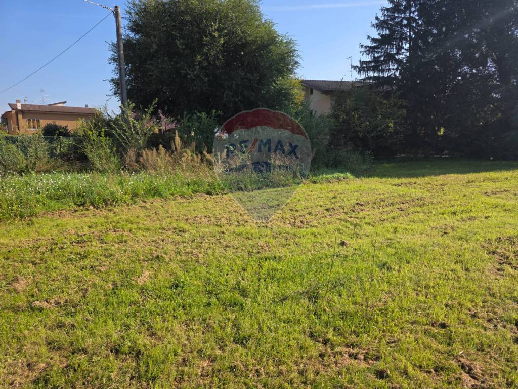 Terreno a Goito in Via Giacomo Leopardi - Foto 3