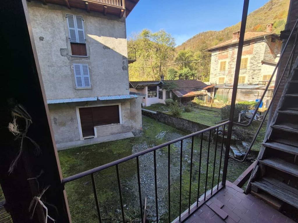 Casa indipendente a Varallo in Via Pasquaro - Foto 5