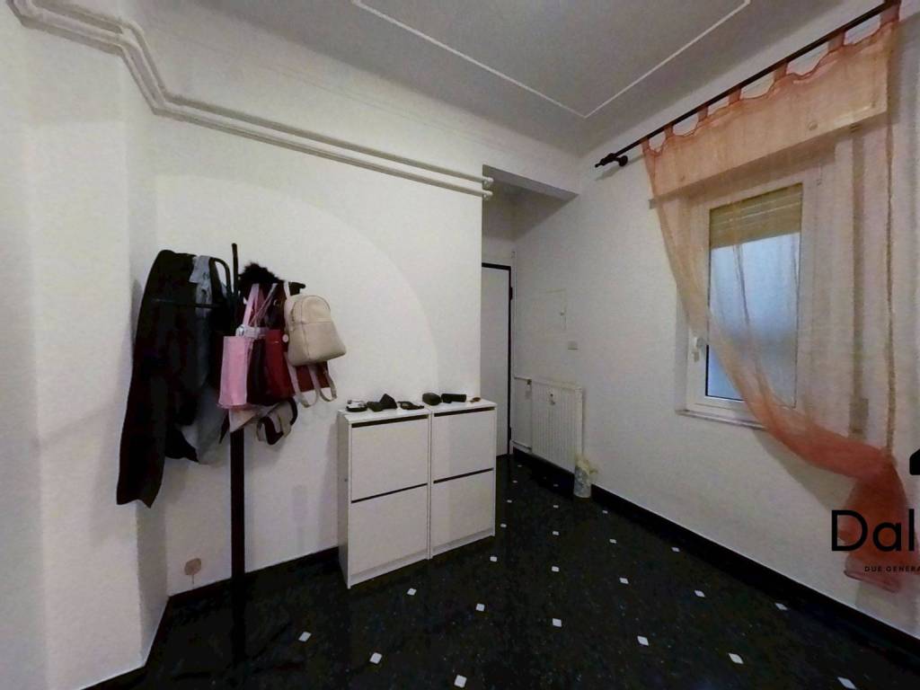 Appartamento a Genova in Via Antonio Sant'Elia, 55 - Foto 2