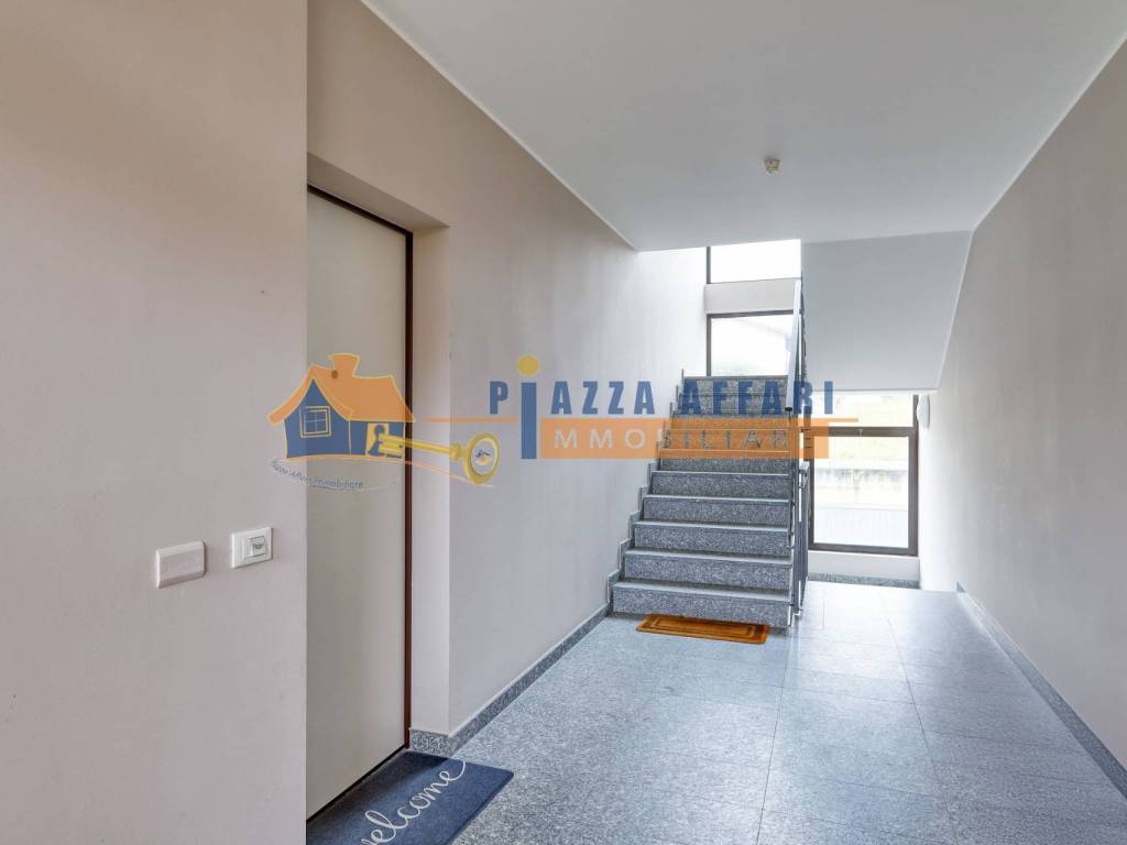 Appartamento a Carnago in Via Cesare Battisti - Foto 2