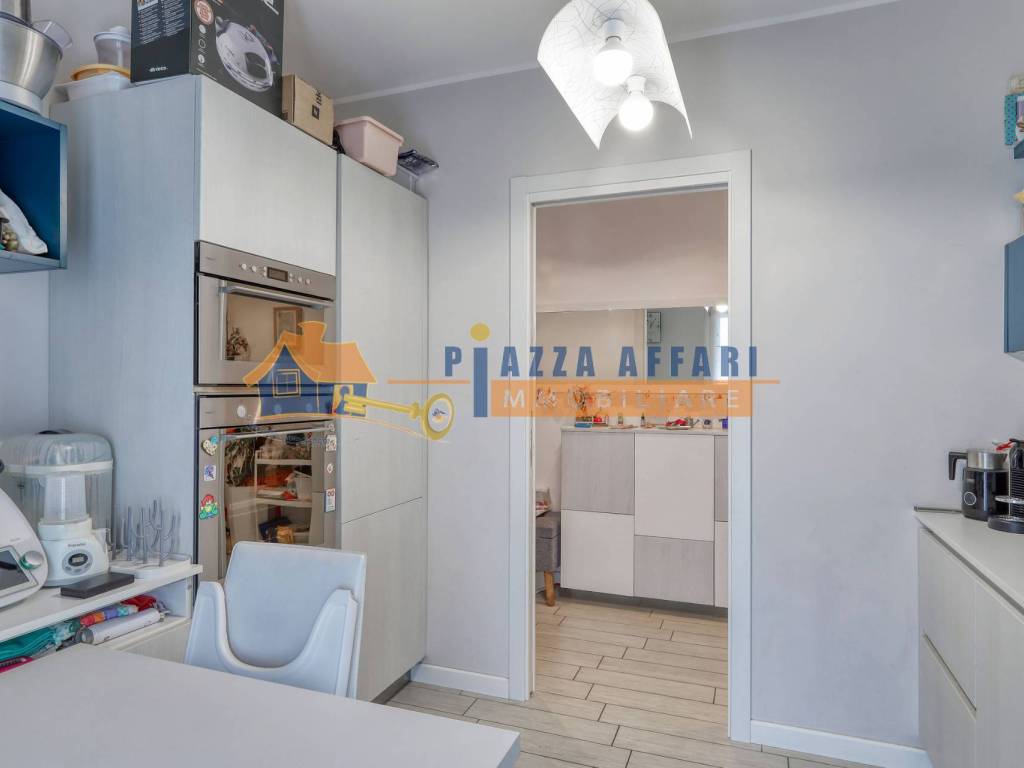 Appartamento a Carnago in Via Cesare Battisti - Foto 5