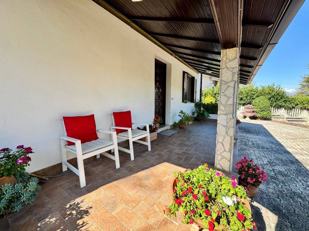 Villa a Ceccano in Via Colle San Sebastiano - Foto 3