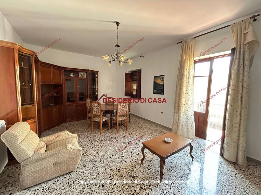 Appartamento a Capo d'orlando in Via Tripoli, 87 - Foto 2