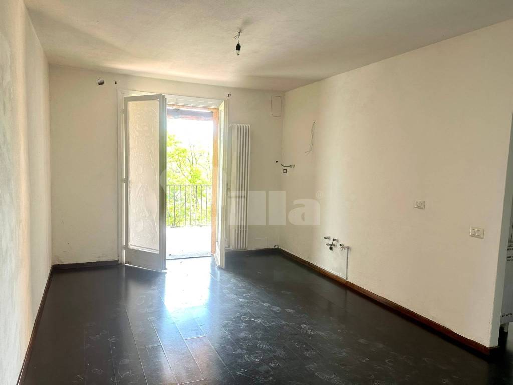 Appartamento a Bosisio parini in Via Innocente Bonfanti, 8 - Foto 2